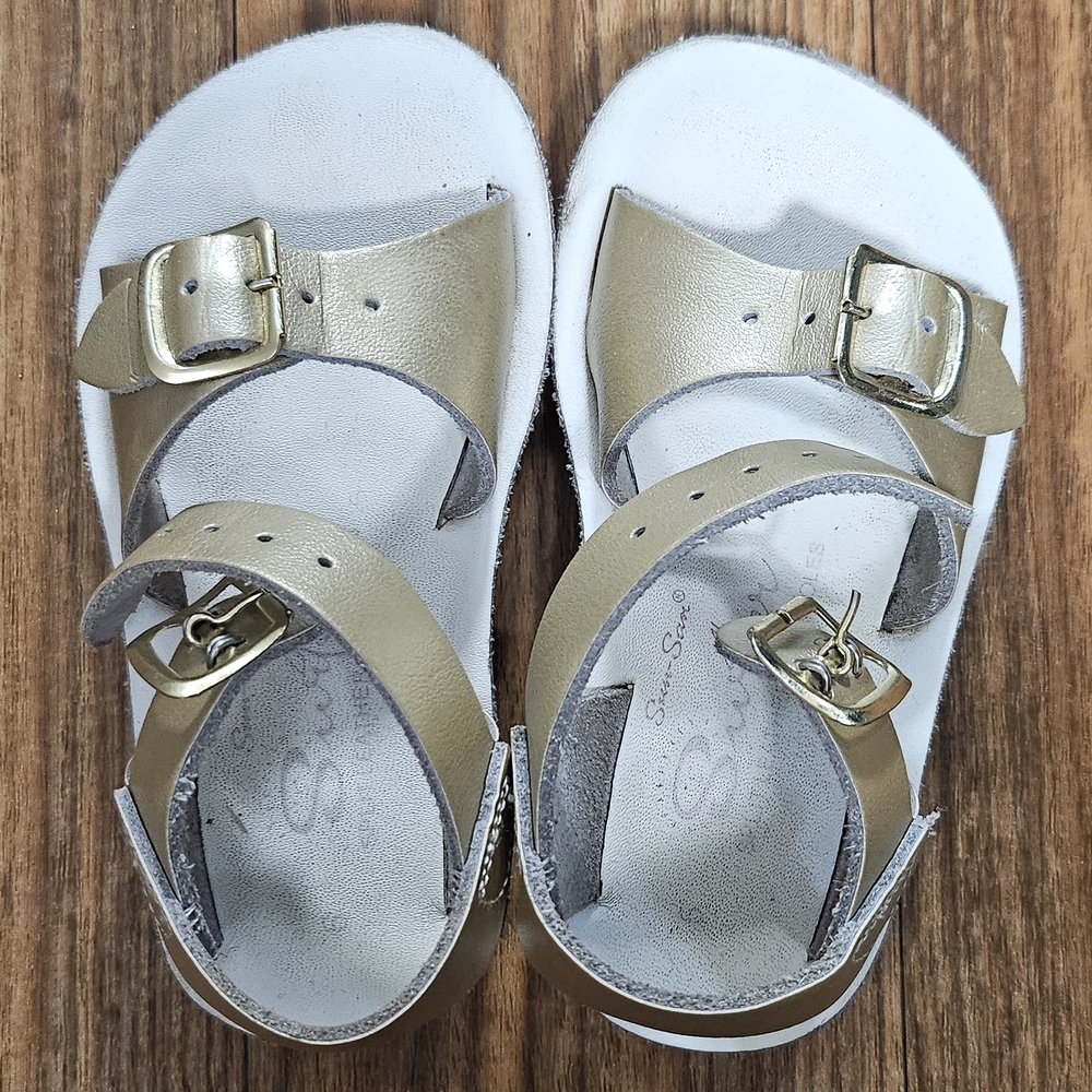Salt Water Sandals by Hoy Gold Kids Sandals